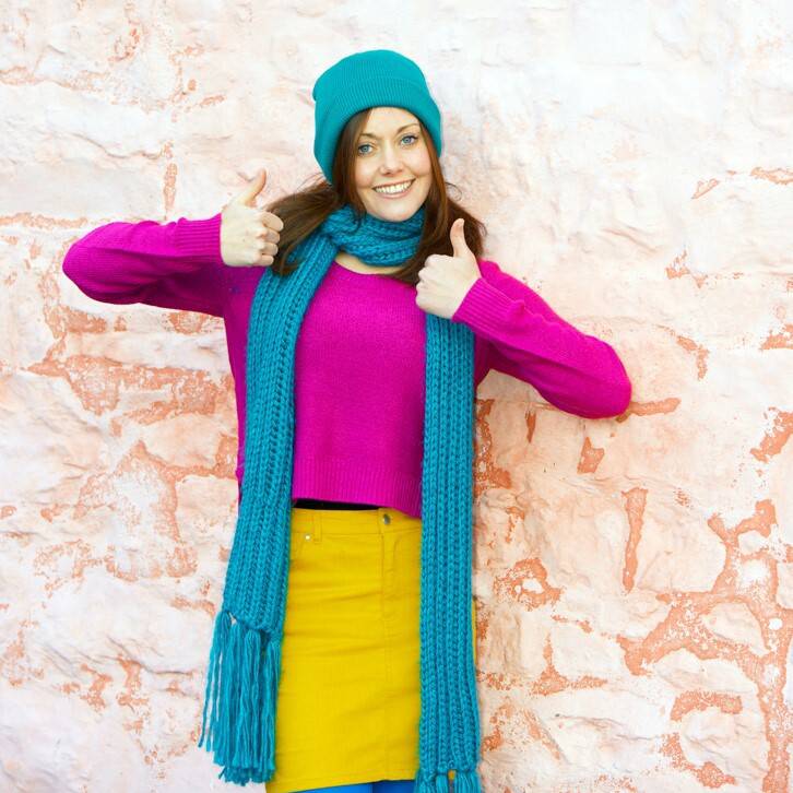 Ceri Bostock yn cyflwyno Dwylo'r Enfys