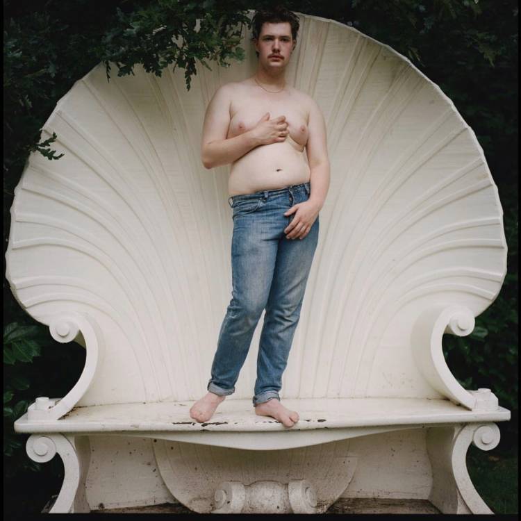 Gwaith Llŷr Evans a enillodd yr Ysgoloriaeth Artist Ifanc yn yr Eisteddfod eleni