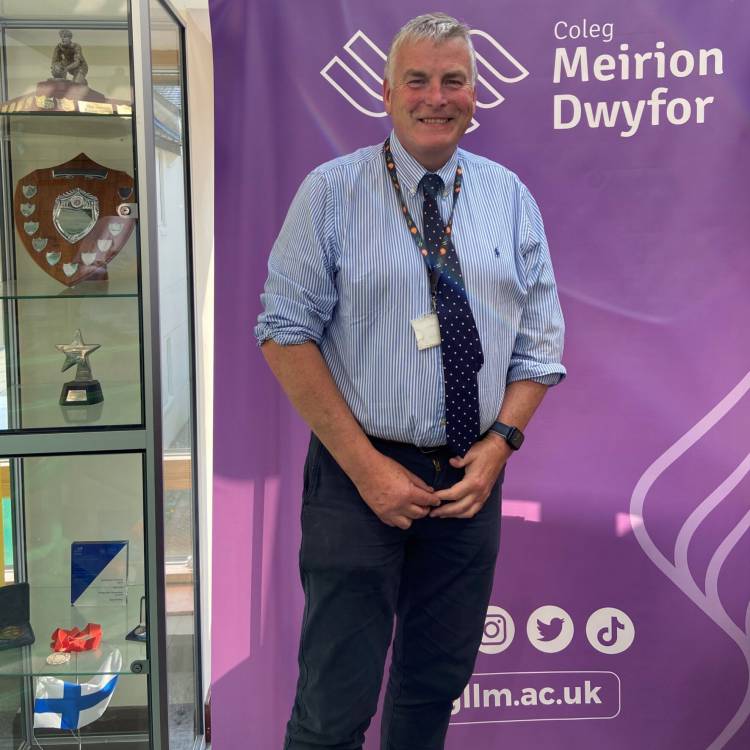 Dr Bryn Hughes Parry