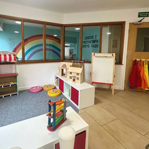 Meithrina Enfys Fach Interior